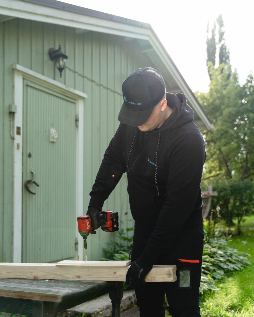 iskevän ruuvinvääntimen vuokraus Tampere