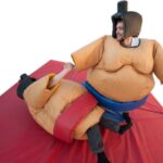 Sumopukujen vuokraus Tampere. Hauskaa intohimoista tekemistä juhliisi!